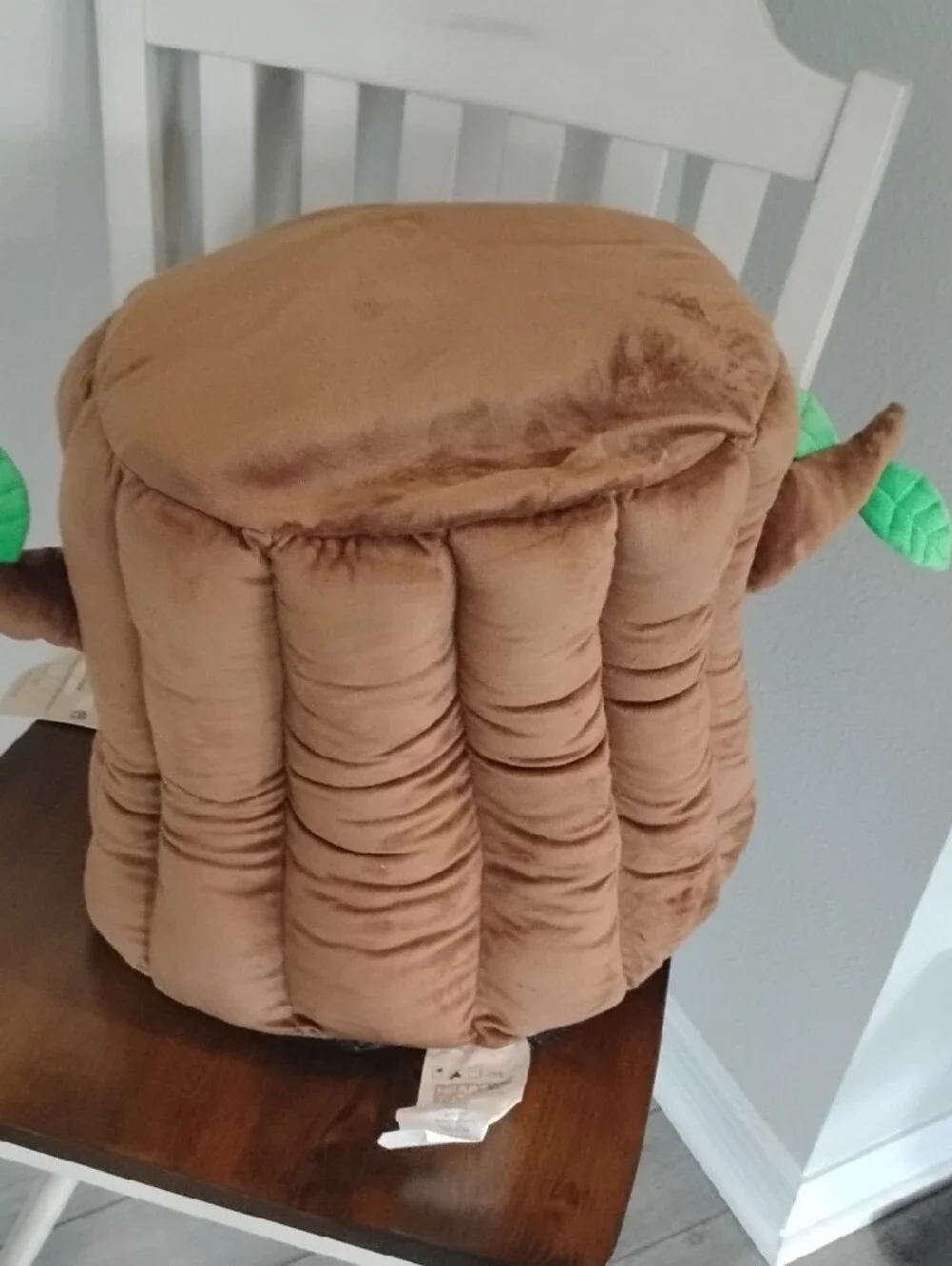 Plush Brown Tree Stump Cat Bed with Green Leaf Accents